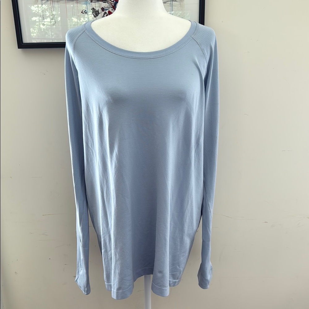 lululemon athletica SWIFTLY TECH L/S Soft BlueTee